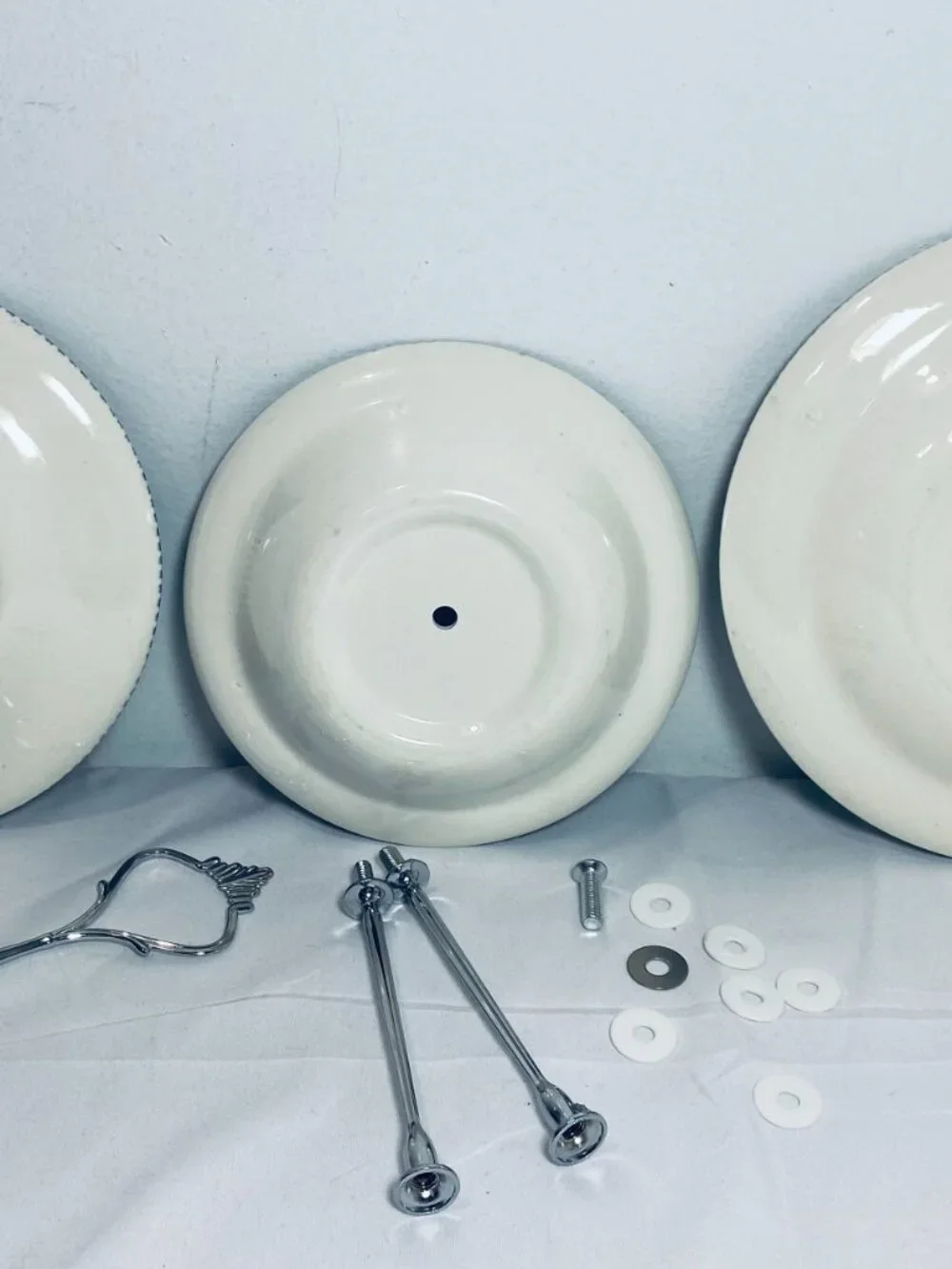 VNTG Currier & Ives Tidbit Tray, 3 Dishes, Silver Handle